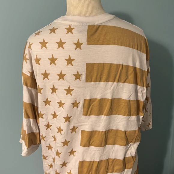 Men Tee - Picture 2 of 3